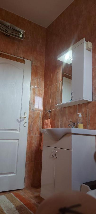 דונג'י מלינובאץ' Apartman ,,Milica" מראה חיצוני תמונה
